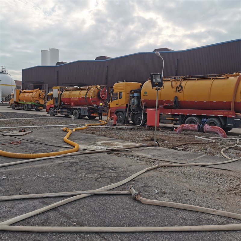 珠山污水池清理